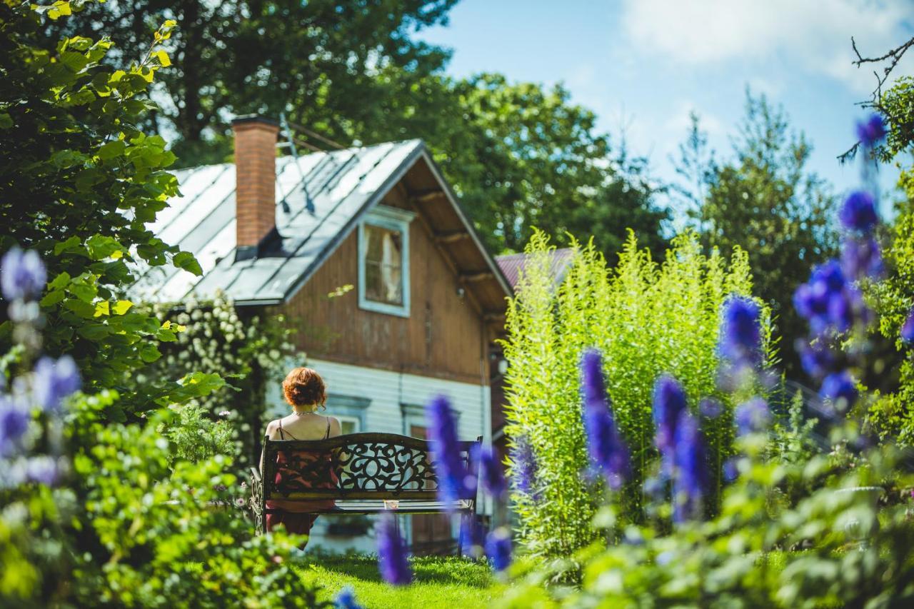 Grängesberg Disponentparken Cafe Och Bed & Breakfast מראה חיצוני תמונה